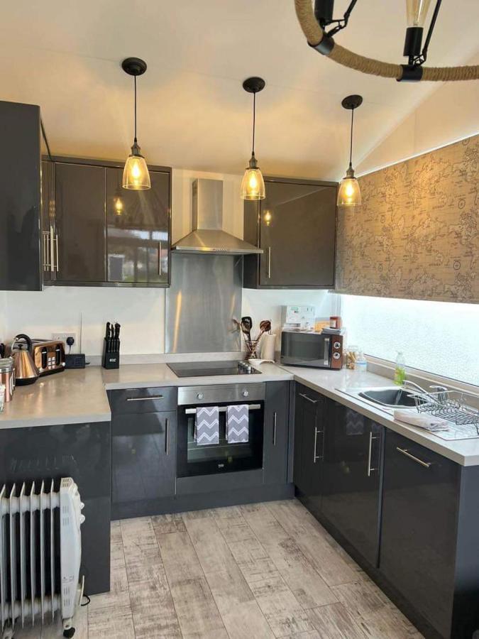 Stunning One Bed Modern & Contemporary Chalet 布里德灵顿 外观 照片